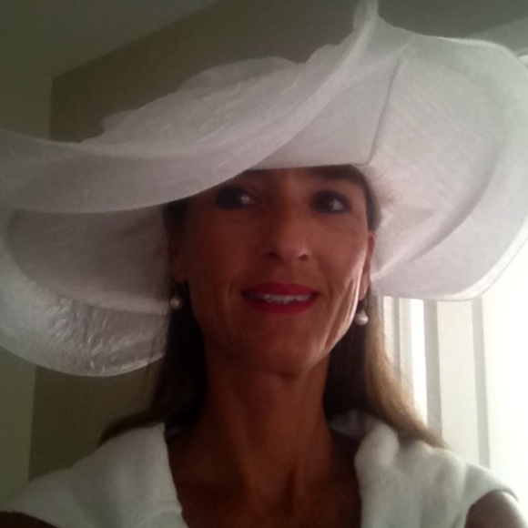 Meet your Posher, Angela - Picture 3 of 14